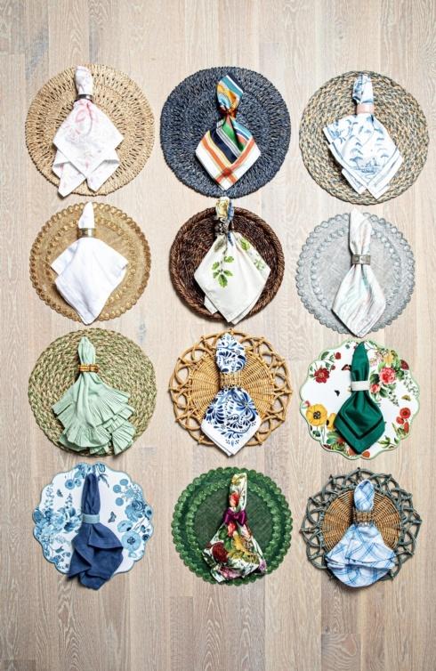 Placemats collection with 25 products