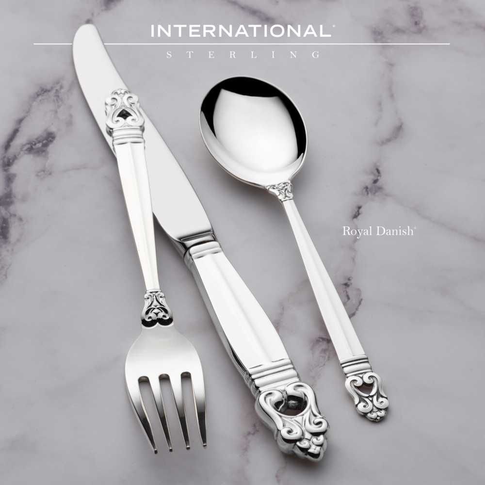 International Silver Royal Danish Sterling large Serving Spoon 8.5" No Mono 77g 