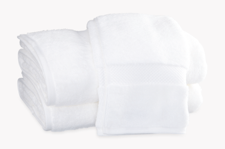 Matouk  Guesthouse Hand Towel $19.00