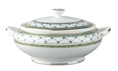 $1,650.00 Soup Tureen 9.8 in 59.2 oz.